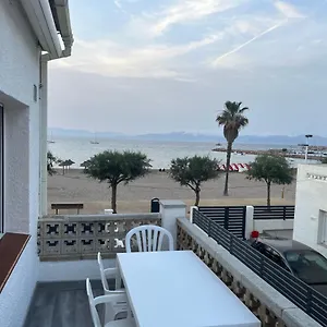  Apartamento En La Playa. Free Parking. Free Wifi